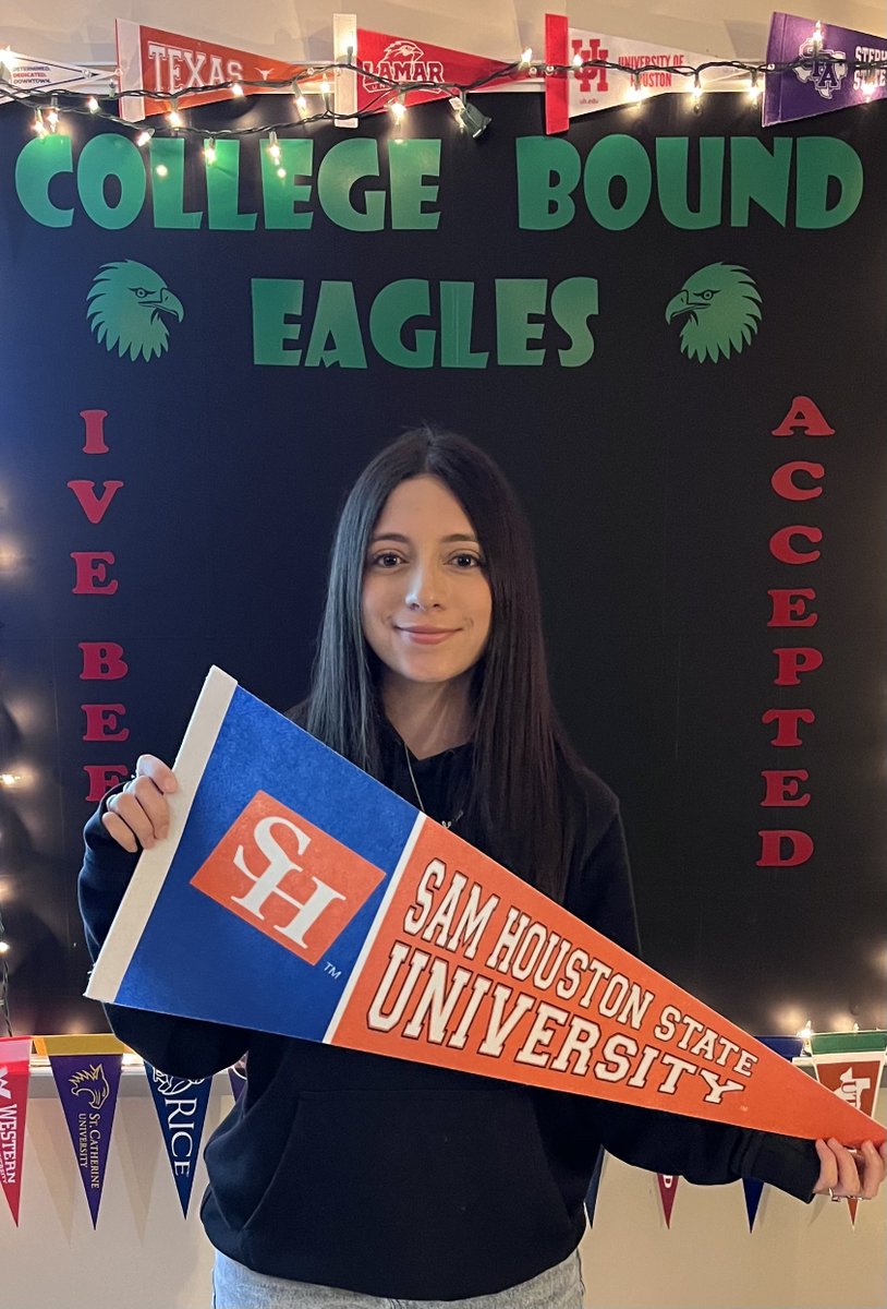 PHS College Room tweet media