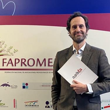 AeafaAbogados's tweet photo. 🔺Nuestro vocal @AlvaroIraizoz ha intervenido, en representación de la AEAFA, en el VI Congreso Nacional de Mediación y MASC #Fapromed.
🗣️"En la sesión de tarde hemos debatido sobre el coordinador de parentalidad, existiendo unanimidad acerca de la utilidad de la figura aunque exista un largo camino por recorrer para su adecuada implementación".