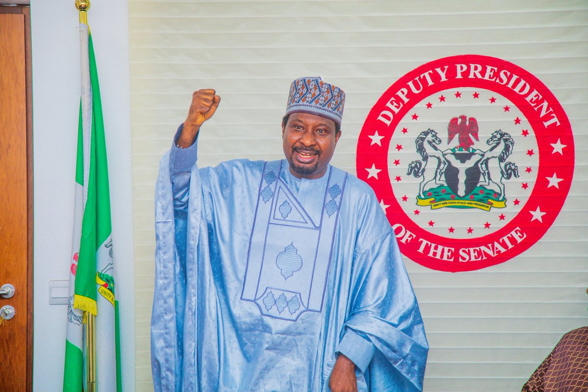 barauijibrin's tweet photo. I am excited to announce that preparations are underway for postgraduate foreign scholarships through the Barau I Jibrin Foundation. As Deputy President of the Senate, I'm committed to supporting indigent first-class graduates in pursuing studies in AI, IT, and Engineering. https://t.co/KoGf9nAJf7