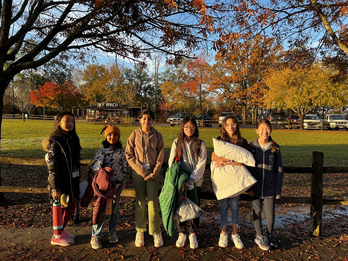 Sparkling Fifth tweet media