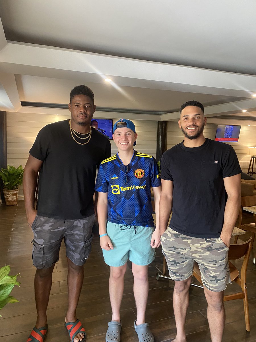 Mark Laud tweet media