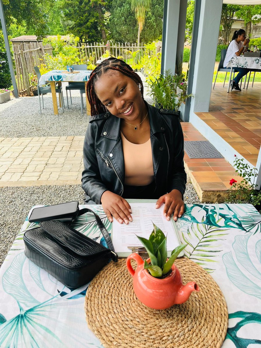 phayolo's tweet image. ✨