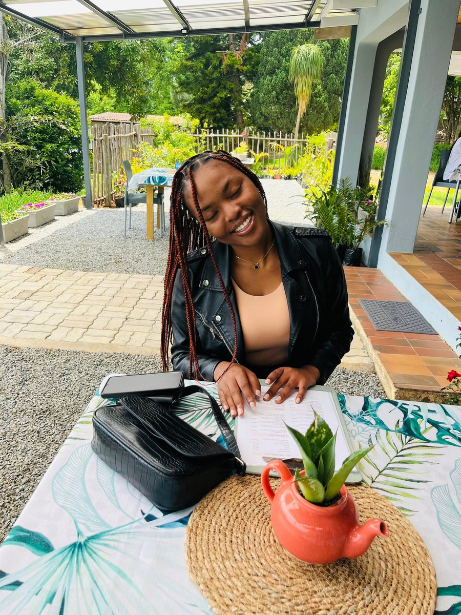 phayolo's tweet image. ✨