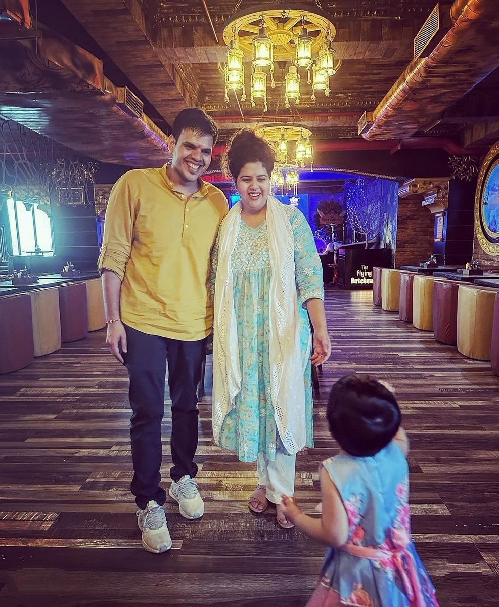 ErVindhyawasini's tweet photo. Wishing you both a very happy anniversary filled with lots of love, happiness, and good health! 
Cheers to many more years of togetherness.🍰🫰💐 @pankhuripathak @anil100y https://t.co/kF31lyIttU
