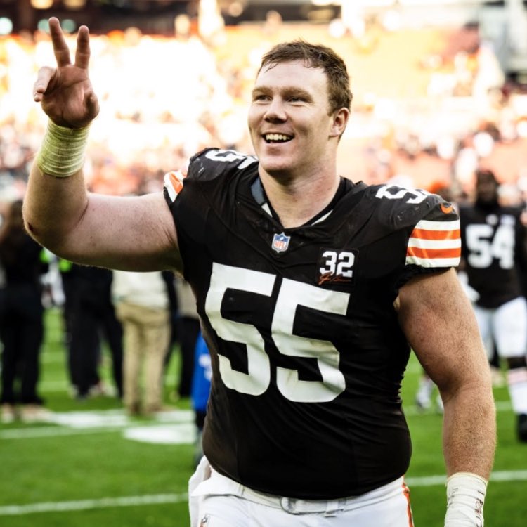 Ethan Pocic #ProBowlVote       

Repost to help get 55 to the Pro Bowl. 🙌

#Browns x #NFL