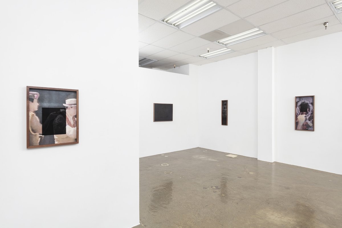 NoMoonLA's tweet photo. Alex Delapena 'Forth Passing Empty' on view until December 10th Thursdays - Saturdays 1 - 6PM
#nomoonla #thefulcrumpress https://t.co/WedEtrDUpH