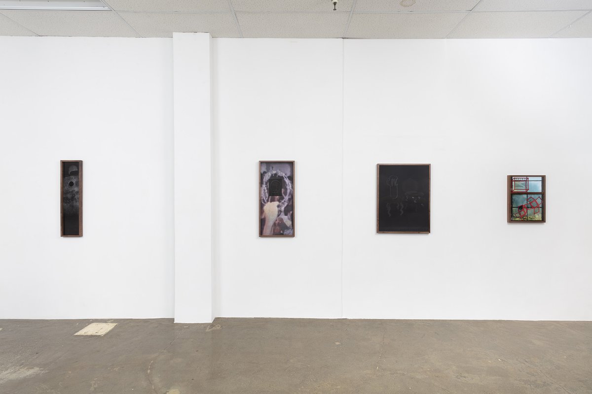 NoMoonLA's tweet photo. Alex Delapena 'Forth Passing Empty' on view until December 10th Thursdays - Saturdays 1 - 6PM
#nomoonla #thefulcrumpress https://t.co/WedEtrDUpH