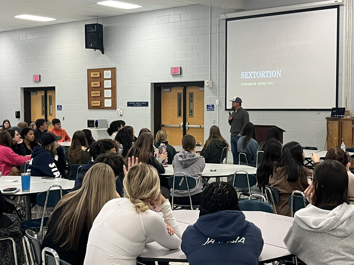 CarrieB79's tweet photo. Today, @brandonguffeysc shared his family’s story with the @cloverhighcte students with hopes to prevent a student from falling prey to online predators. #lessthan3 #keepstudentssafe #youarevalued https://t.co/abBabFqxqs