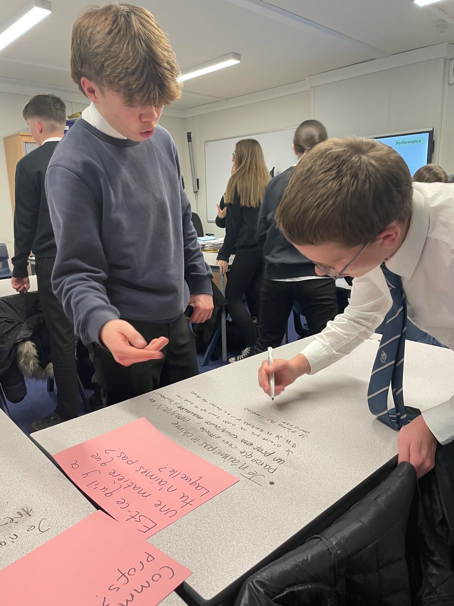 Woodmill_ML's tweet photo. Graffiti challenge - National 5 French pupils Zander and Jake tackling the unpredictable questions for the Performance Speaking exam. You got this ! 4FRE &amp; 4FRC (Madame Monaghan). All the very best for the SQA exam on Tuesday 5th of December 🤞 https://t.co/0VpQldP8Lu