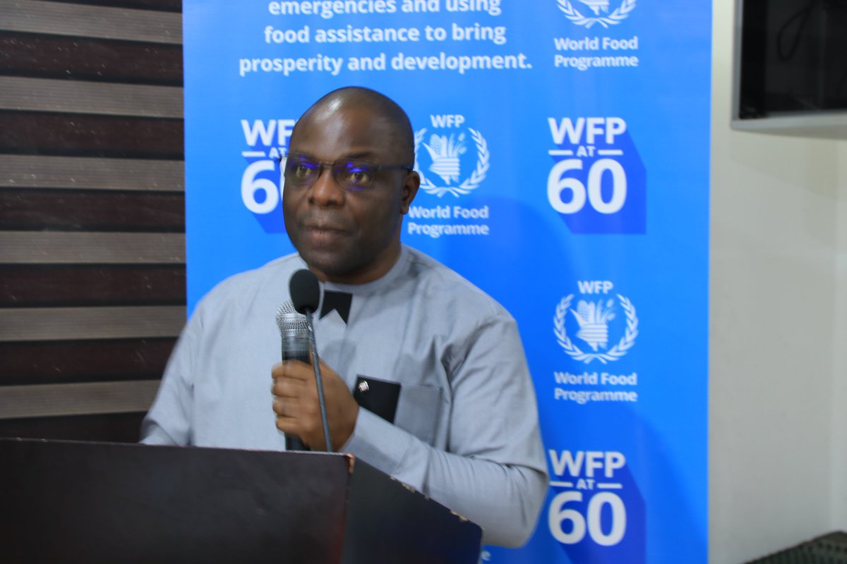KoishaAboubacar's tweet photo. This morning in Lomé🇹🇬, I attended the closing ceremony of a regional #WFP/#ACAME training on Operational #Fleet Management of #MedicalProducts with participants from 1️⃣0️⃣ francophone africain countries. https://t.co/novjW66Deo