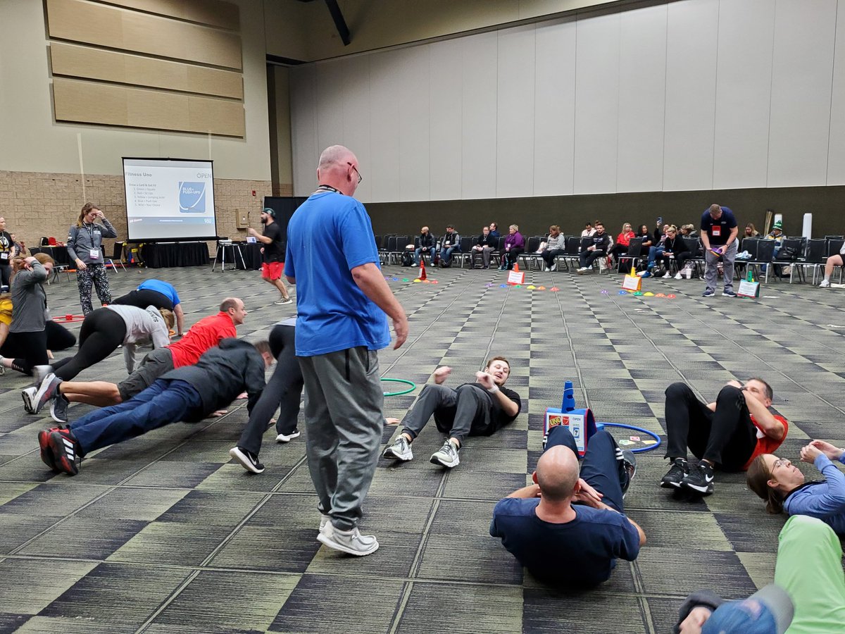 Awesome presentation by  <a href="/MrWillPE/">William Potter</a> with FUNdamental fitness at #iahperd23