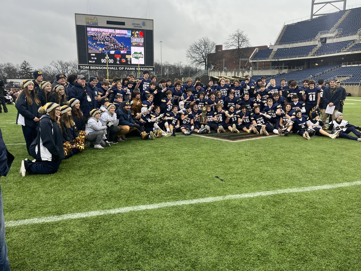 Your Kirtland Hornets are 2023 Division VI State Champions! Proud of our players, coaches, cheerleaders, and band members. Thankful for the support of our families and community. Go Hornets! #hornetpride