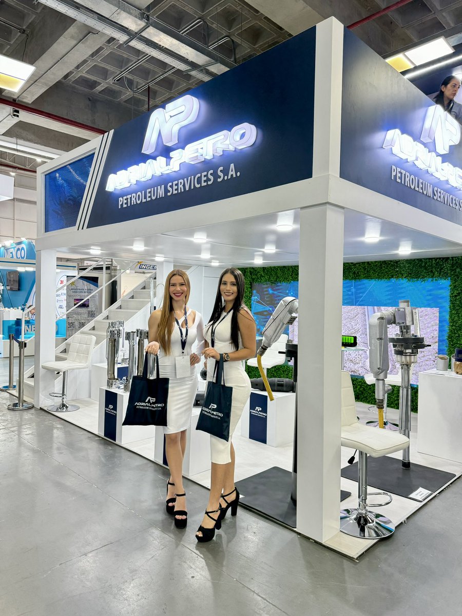 adrialpetro's tweet photo. Un placer haber sido auspiciantes Platinum en la Feria Oil &amp; Power 2023 🌱 @hjbecdach.ec #feriaoilandpower #energiasrenovables #petroleumservices https://t.co/DdM6m50r2e
