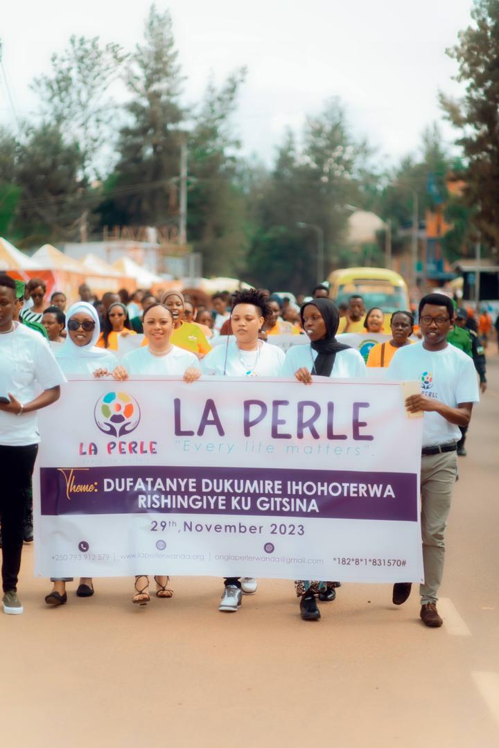 MThePsychActor's tweet image. #hirwanda and the #world Working in the #community with the organization #Laperle this past November was a highly interesting and fruitful experience to the #team. What can you guess 🤔 December will bring about?