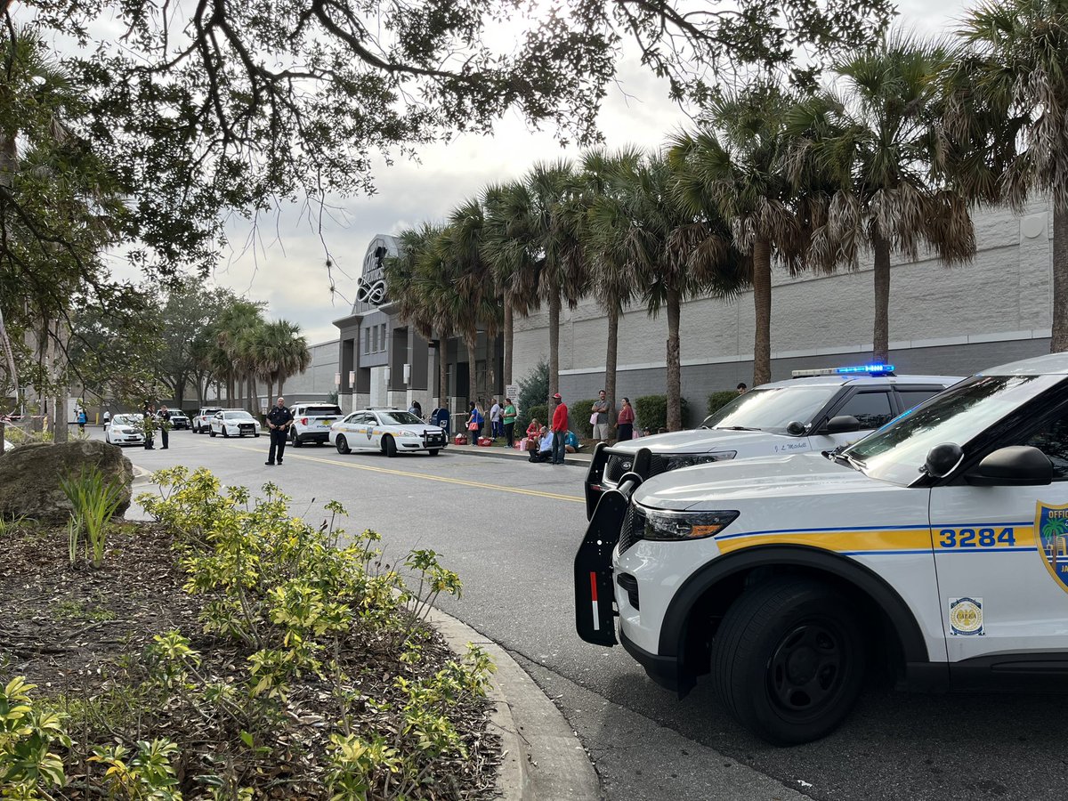 BREAKING Shooting at The Avenues mall in Jacksonville; 1 person in