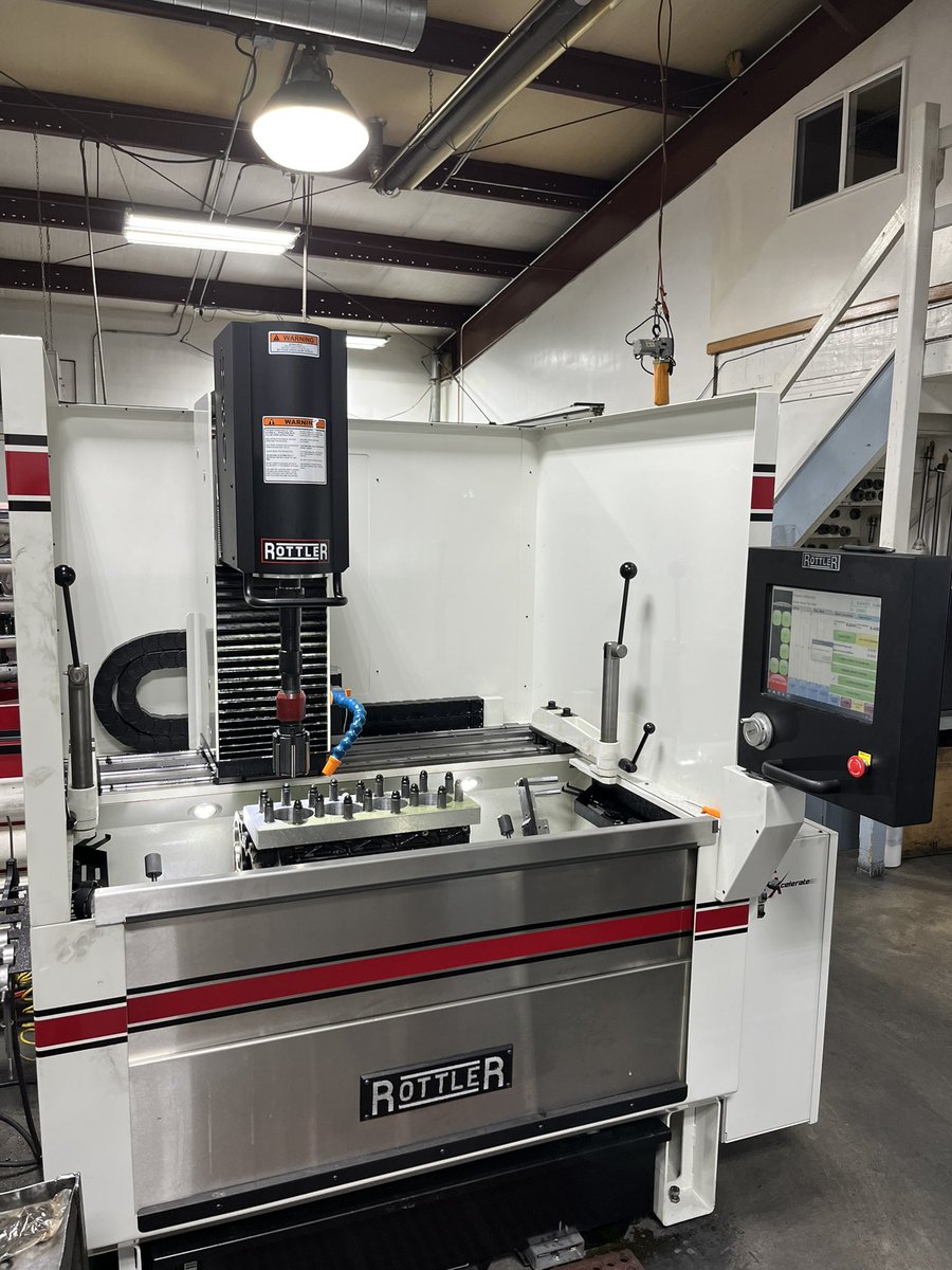 gamengines's tweet photo. You can now find the latest and greatest machining technology right inside the doors of our shop! 

This machine is a CNC Automatic Vertical Honing Machine with Hole-to-Hole Automation. This allows us to have quicker turn around yet provide a better product. https://t.co/qrU0cGtQiU