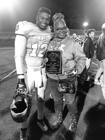 v_romonda's tweet photo. So proud of you Cornbread; keep doing what your father would have you to do
#MAIS2023
#MVPDEFENSE
#GRAYTEAM 
@NextLevelHawks
@CraigBowman2 @wpg_coach_rip @Rivals_Clint  @MacCorleone74 @Marcusdent93 @recruitNE_GA @247Sports @AlabamaFTBL @AuburnFootball @FSUFootball https://t.co/LXZ9nIT54W