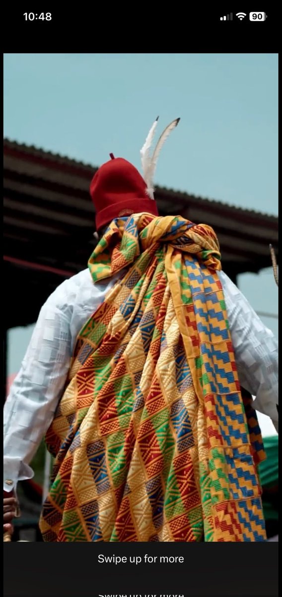 pontrol_777's tweet photo. Frame 1 -Ghanaian attire
 2- yoruba agbada
 3- urhobo men attire
 4- akwaibom culture.
Don't forget the yoruba women gele they stole &amp; changed d name to ichafu.
I am sorry but that video doesn't display the culture of igbo.
80% of the activities and dresses there are not thiers. https://t.co/5uBOH6TWw4