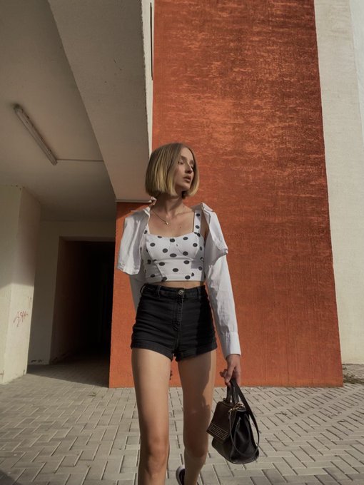 hi guys https://t.co/uq2fpmkyIF