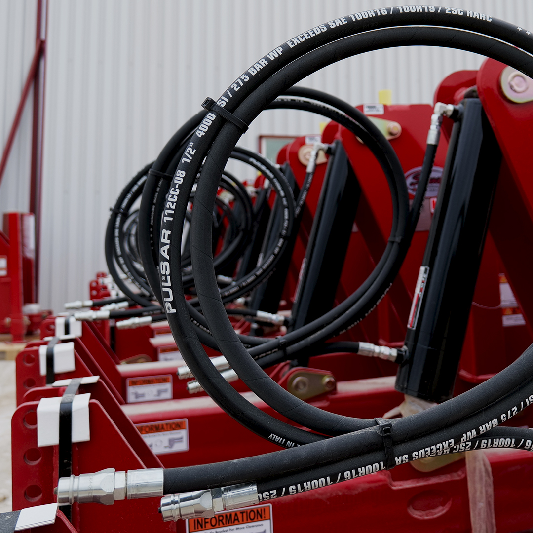 schnellind's tweet image. We at Schnell take pride in crafting top-tier products that enhance your efficiency on the job! Our planter hitches not only sidestep costly tractor modifications but also save you valuable time! 
#EfficientFarming #TopQualityEquipment #transloader