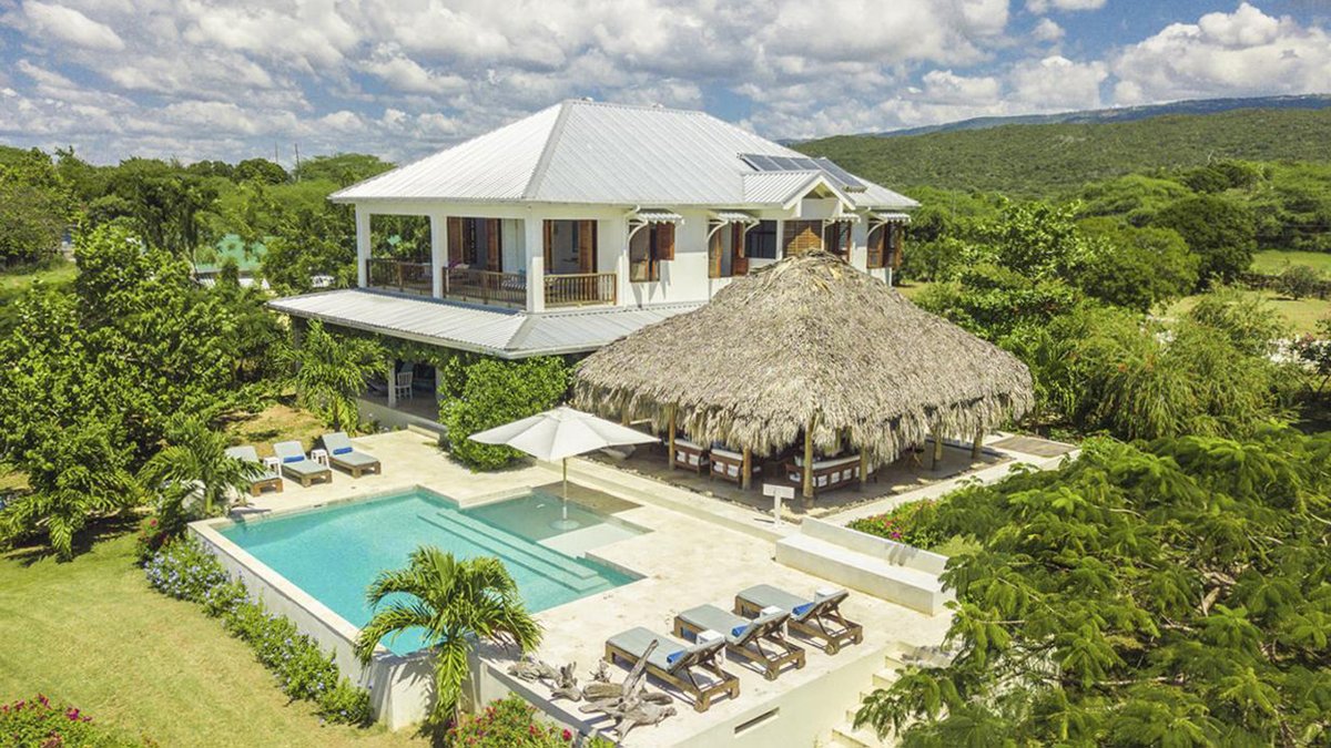 zen_break's tweet photo. Jamaica
Yhardly
A crisp and contemporary home set in traditional Jamaica, set on Treasure Beach on Jamaica’s south coast, overlooking the sweeping coast on its doorstep.
https://t.co/j7WLGK8o2V
#ZenBreak
#Jamaica https://t.co/XVwhPprRf1