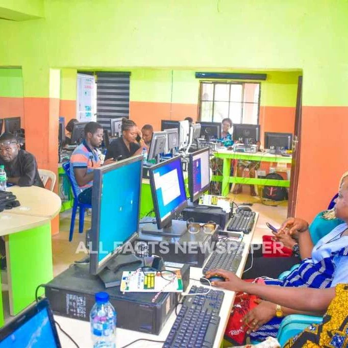 TheSandraSmyle's tweet photo. Earlier this week, I facilitated a digital skills training for Youth and women-led businesses in Abia on behalf of the @NG_AbiaState in partnership with the @UNDPNigeria and @EUinNigeria. https://t.co/pDu91kvUhn