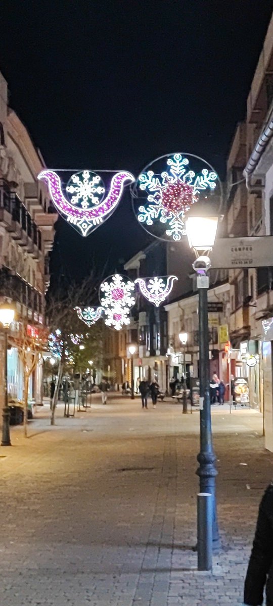 franzuak's tweet photo. Llegó la navidad 🎄 https://t.co/Jxkmaacbl3