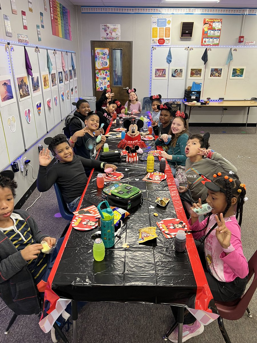 toribottini's tweet photo. November’s Fun Friday was my far my favorite so far. The theme was Disney day! We rode virtual roller coasters, enjoyed some cotton candy, wrote stories about our favorite Disney movies, and even budgeted a trip to Disney in math. We love PBIS celebration day!! https://t.co/wGBieK7t5X