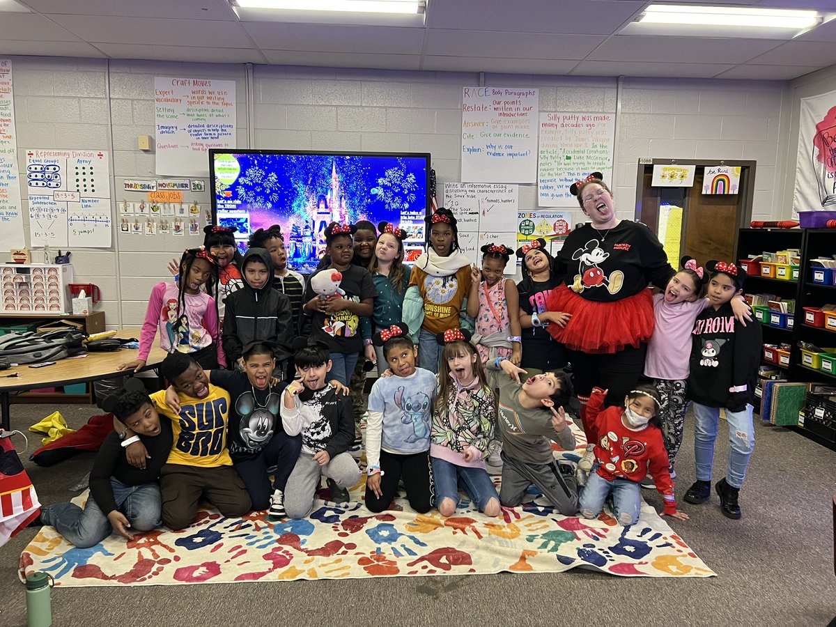 toribottini's tweet photo. November’s Fun Friday was my far my favorite so far. The theme was Disney day! We rode virtual roller coasters, enjoyed some cotton candy, wrote stories about our favorite Disney movies, and even budgeted a trip to Disney in math. We love PBIS celebration day!! https://t.co/wGBieK7t5X