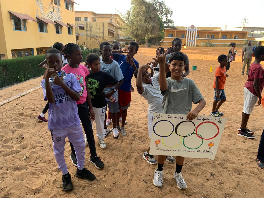 Cours Sainte Marie de Hann tweet media