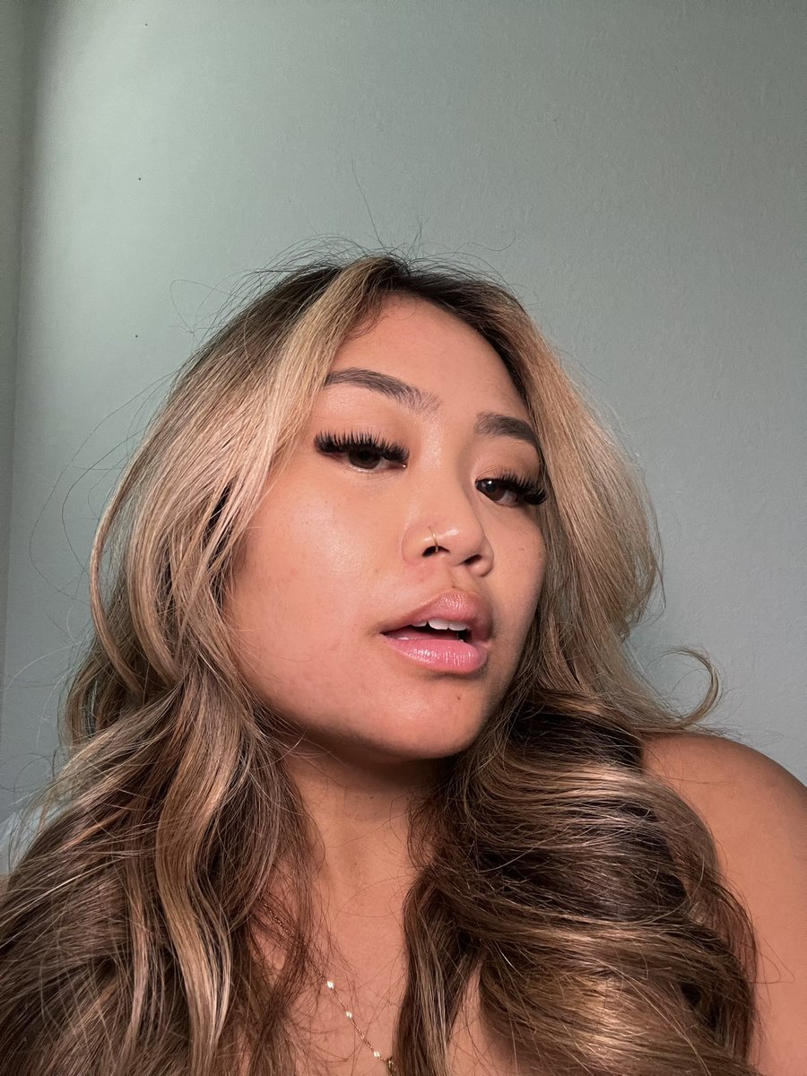 isabelcarpio_'s tweet photo. bombastic side eye https://t.co/mq1s7LSSWg