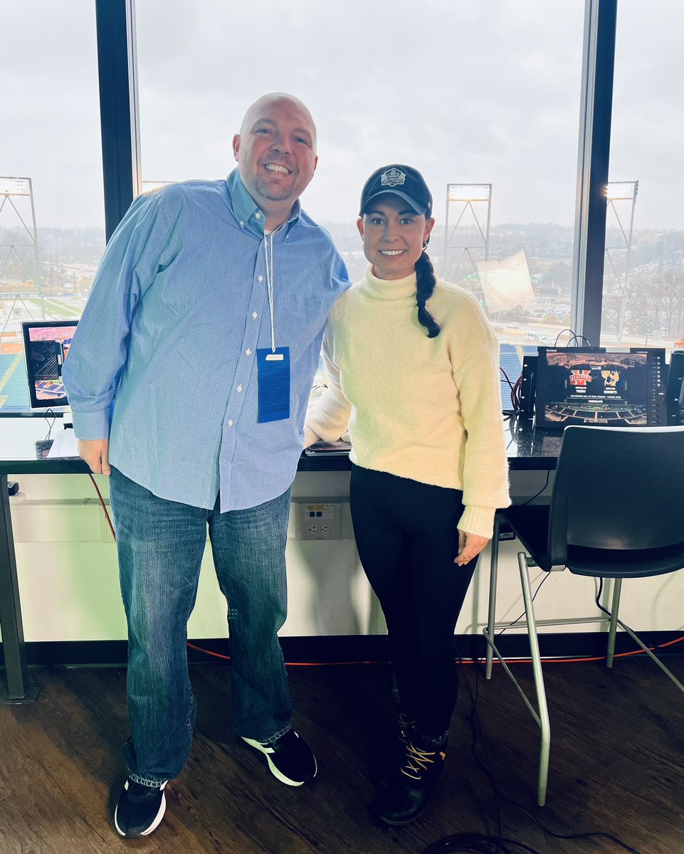 Ashley Collins (@ashcollins) on Twitter photo Band is back together! D3 State Final between Toledo Central Catholic and Bishop Watterson 🏈 <a href="/GoWinters/">Gene Winters</a> <a href="/SpectrumNews1OH/">Spectrum News 1 OH</a> <a href="/OHSAASports/">OHSAA Sports</a> Band is back together! D3 State Final between Toledo Central Catholic and Bishop Watterson 🏈 <a href="/GoWinters/">Gene Winters</a> <a href="/SpectrumNews1OH/">Spectrum News 1 OH</a> <a href="/OHSAASports/">OHSAA Sports</a>