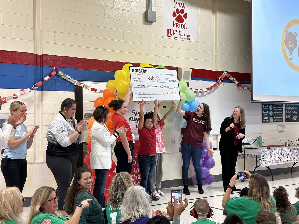 D54schools's tweet photo. Congratulations @AddamsCrusaders &amp; @Lakeview54
for sustaining a commitment to inclusion, collaboration, engagement &amp; respect. D54 is now home to FOUR @SONorthAmerica National Unified Champion Banner Schools. TY @amazon for donating $75k to @SO_Illinois in honor of their work! https://t.co/bQ1jPhQ8Mf