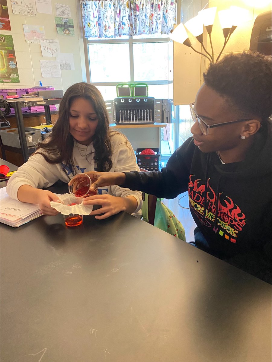 Lisa Darrow tweet media