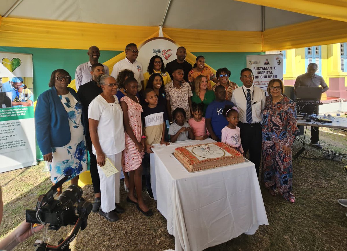 newkgnrotary's tweet image. Join us in celebrating our partners, Chain of Hope, 20th Year of Service in Jamaica. Thank you for #CreatingHope for our future. 🎉

#newkgnrotary #createhope #peopleofaction