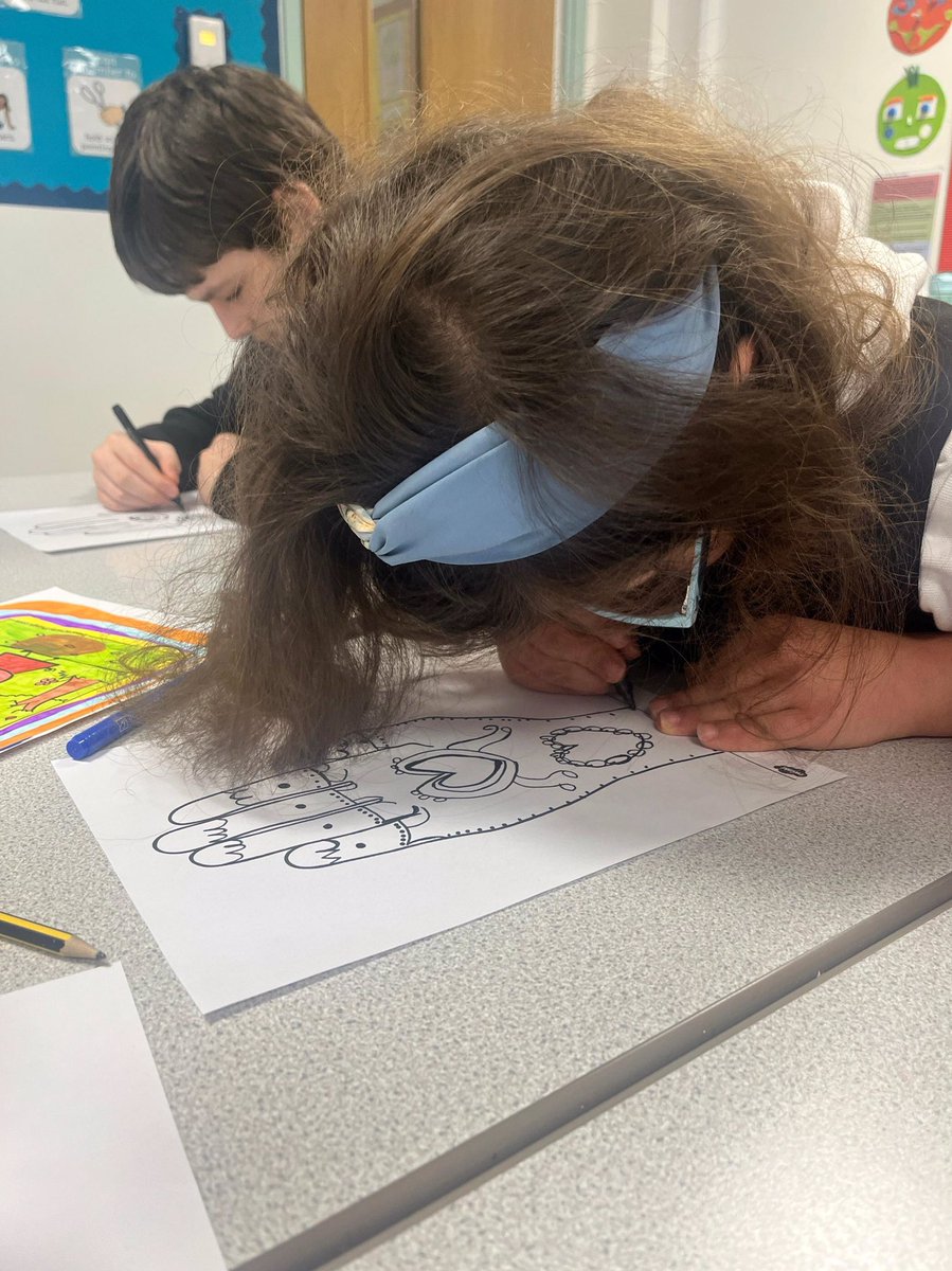 islwynsrb's tweet photo. Nedd found time to study different religious events this week. We completed our diya lamps,decorating them using paint before making some Diwali chocolate and creating Menhdi hand designs, making our own colour choices. #studyinghumanities #whatdoothersbelieve https://t.co/0KtaVicyMk