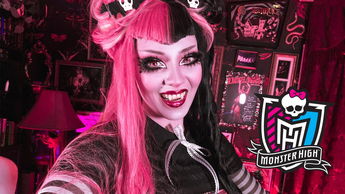 Brttnymchlle's tweet photo. I turned myself into #Draculaura from @MonsterHigh 

👀Check it out here if you missed the live stream:
https://t.co/nL5r90XNH4 https://t.co/JrhfkHrvHn