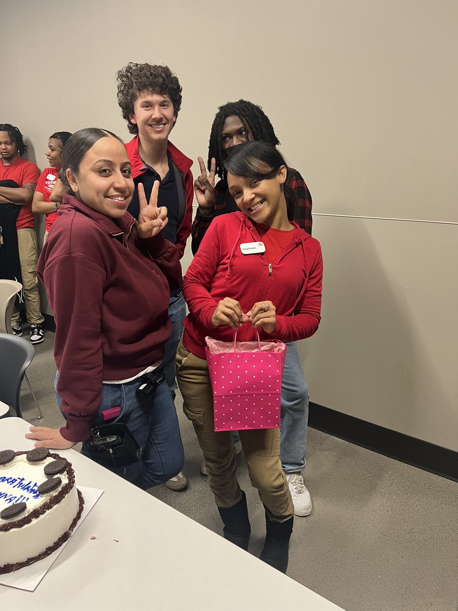 Devonna 🫶🏻 From 1849 to 3429 ✨ Thank you for always trusting me and holding it down! I will miss you so much! So incredibly proud of you, can’t wait to watch you flourish! Congratulations you got this! 🤞🏼🥳 @WickhamKezia <a href="/AshelyDubose/">Ashely Dubose</a> <a href="/MelodyPellot/">Melody Pellot</a>