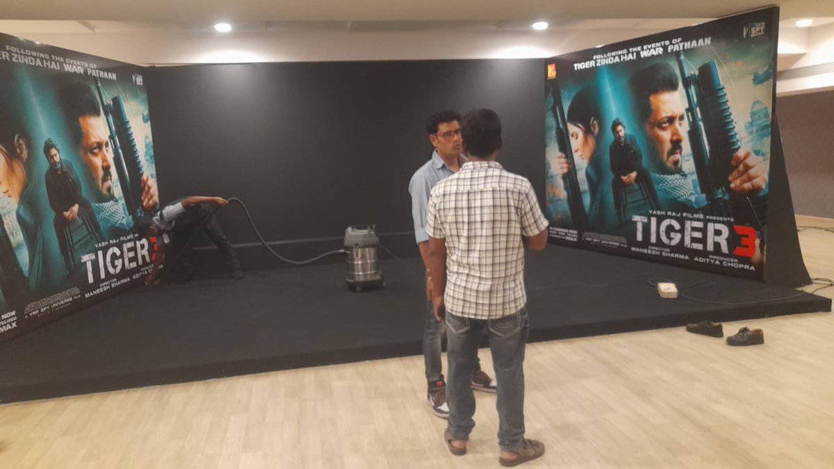 IndiaAdmake's tweet photo. Tiger 3 setup work at #yashrajstudios #yrf #AdmakeIndia #AR #AdityaRanoliya https://t.co/w56GEXKxy7