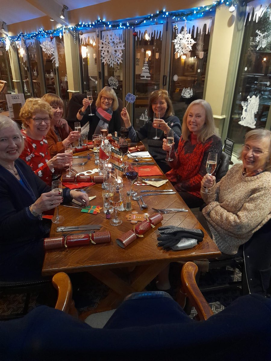 RedWithington's tweet photo. Enjoying Christmas with friends 🎄♥️🎄♥️
#Withington  #didsbury https://t.co/pWNPLRpwVP