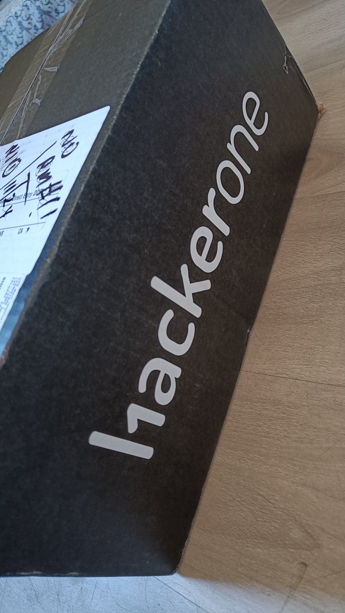 ravEmperorEye's tweet photo. Hello All,

I have completed one year at HackerOne, and I've loved each and every moment. I want to write it shorty that many more anniversaries are to come. ❤️

I have finally achieved what I always wanted—to get my hands on a HackerOne-sie <3

Thread⬇️ https://t.co/5Ku3ZIIhlR