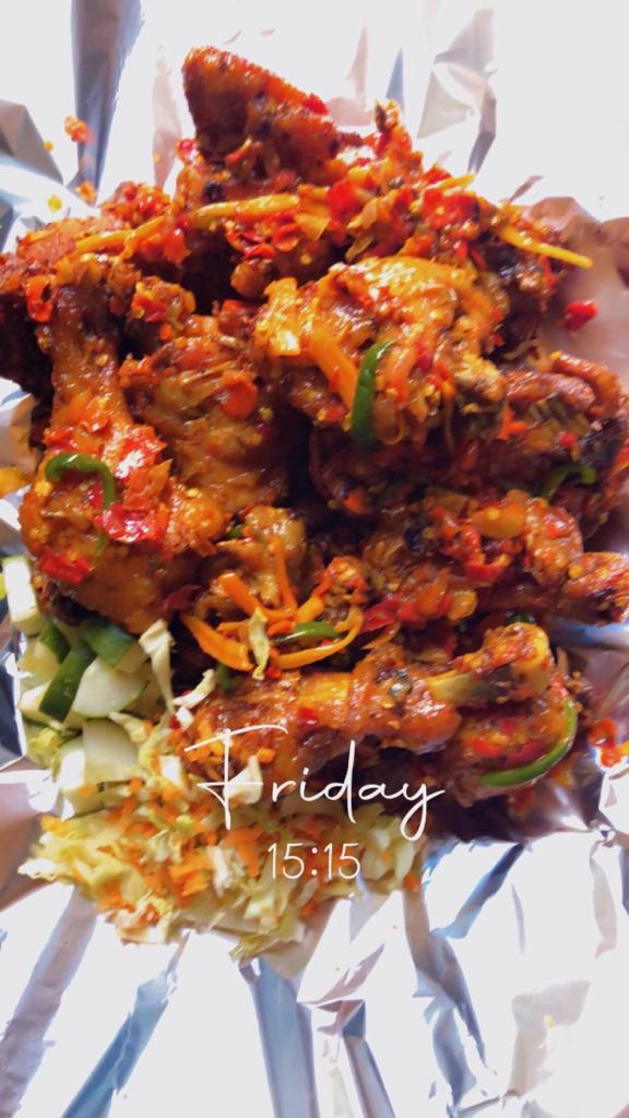 chickenbosslady's tweet photo. Spicy Pepper Chicken delivered.
#FullChicken #6500 #Yummy #Tasty #Fresh #Delicious
#Kaduna #UngwanBoro 08034403608 https://t.co/OBb9K8uQCk