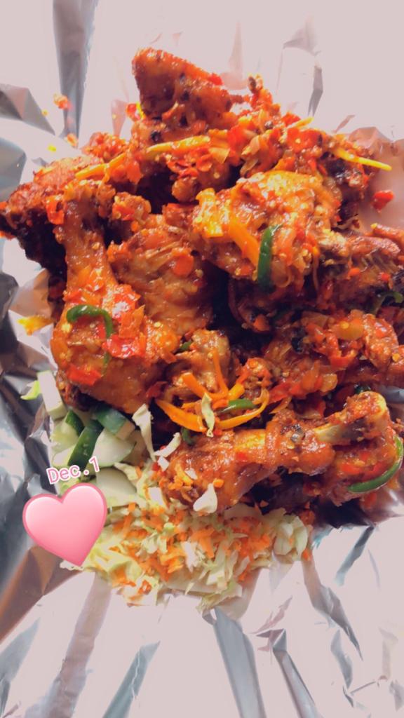 chickenbosslady's tweet photo. Spicy Pepper Chicken delivered.
#FullChicken #6500 #Yummy #Tasty #Fresh #Delicious
#Kaduna #UngwanBoro 08034403608 https://t.co/OBb9K8uQCk