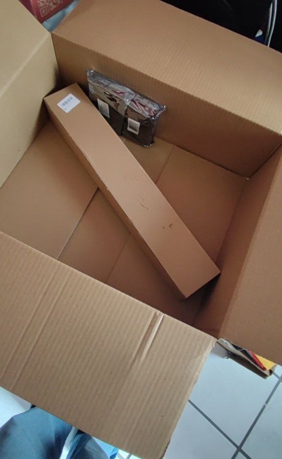 htbib's tweet photo. @amazon @amazonmex
Quiero dejar constancia de como llegó el disco duro.
No hay modo de enterarte de esto.
Si lo uso, qué pasa si falla por los golpes que recibió en el trayecto? O mejor lo devuelvo? https://t.co/Mar0rHkEHP