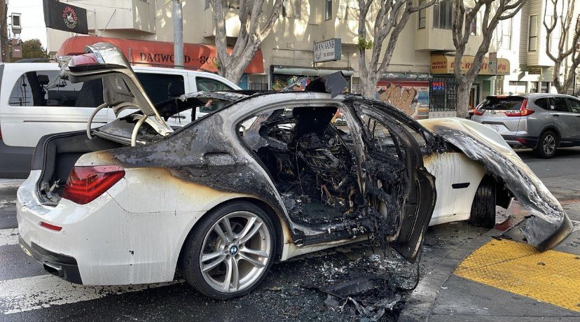 henrykleeKTVU's tweet photo. This BMW 5 Series was found on fire near 24th & Hampshire in the Mission and was doused by #SFFire. No one hurt. @SFPD @SFPDMission investigating circumstances https://t.co/1cqAy5RJZS