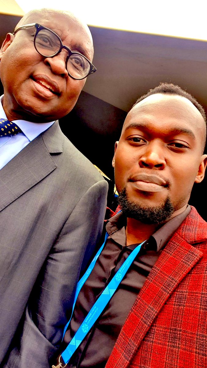 GahunguTravis's tweet image. Ending on a note of gratitude and hope: Thankful for the lessons, the people, and the experiences that shaped TAJYIRE Electronics. Here's to more growth, learning, and success. #Gratitude #HopefulFuture #CHOGM2022 #Cbf2022 #kaberuka #israelinRwanda