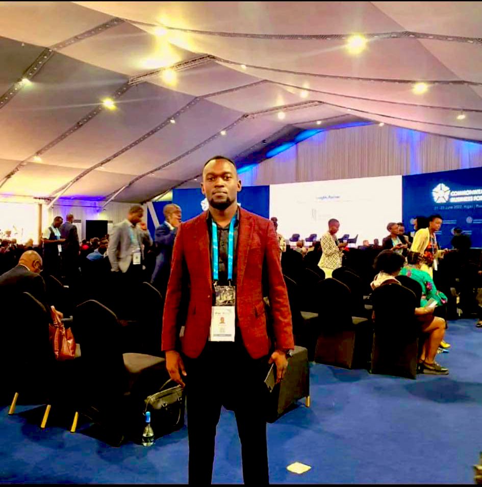 GahunguTravis's tweet image. Ending on a note of gratitude and hope: Thankful for the lessons, the people, and the experiences that shaped TAJYIRE Electronics. Here's to more growth, learning, and success. #Gratitude #HopefulFuture #CHOGM2022 #Cbf2022 #kaberuka #israelinRwanda