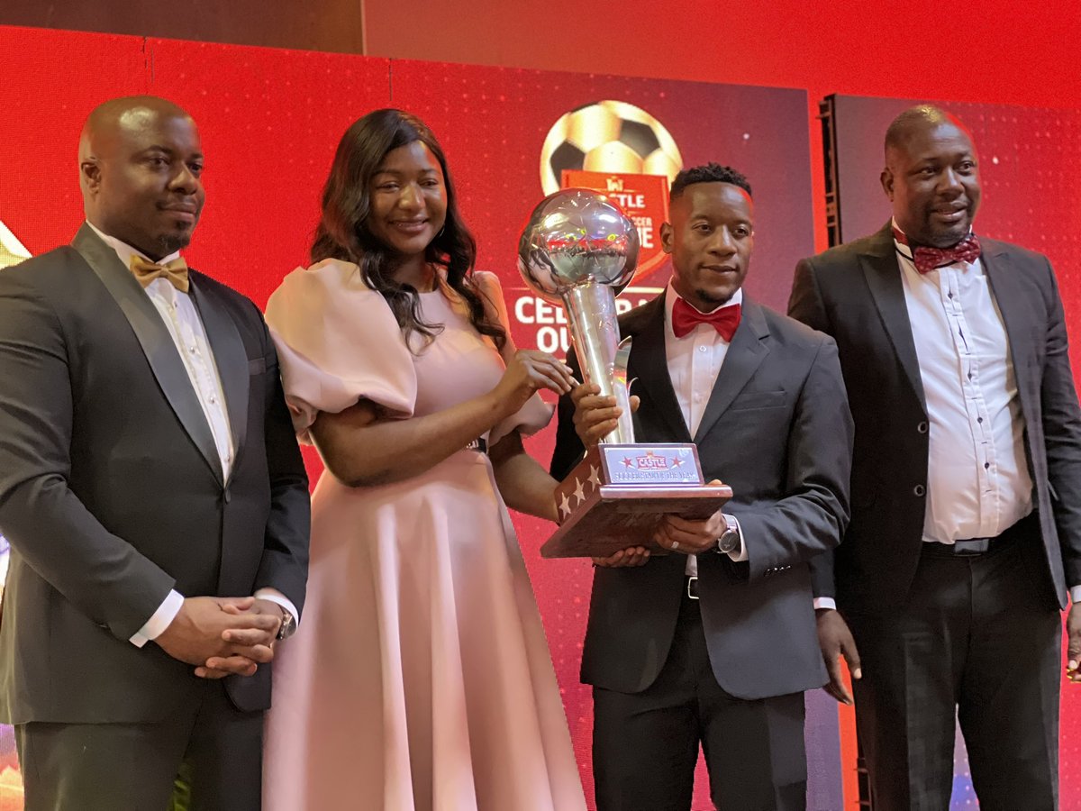 HerentalsFc's tweet photo. Fans Choice Award Winner: Tinotenda Benza (Herentals FC welldone Zini #mustudentmubvamburi
Soccer Star of the Year:  Qadr Amini (Ngezi Platinum FC)
First Runner Up: Donald Mudadi (Dynamos FC)
Second Runner Up: Obriel Chirinda (Bulawayo Chiefs FC) https://t.co/cahJhpYbnJ