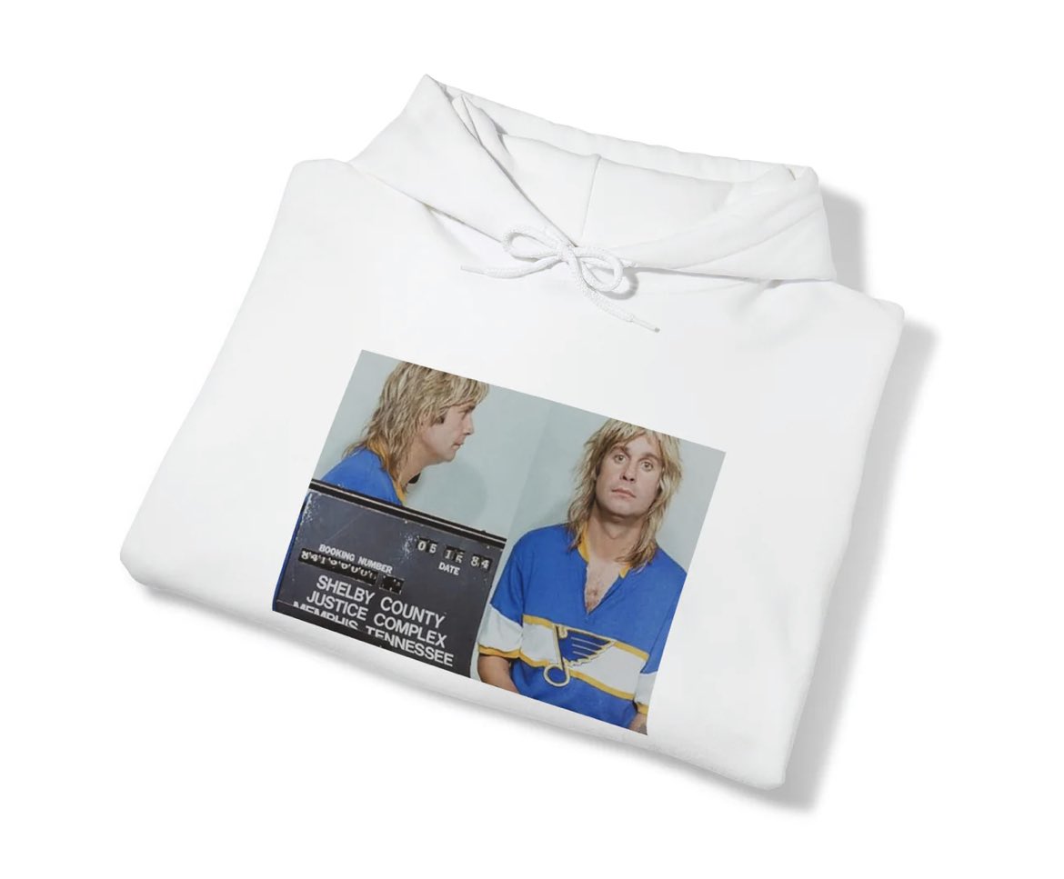 gatewaygrinders's tweet photo. 𝙊𝙯𝙯𝙮 𝙈𝙪𝙜𝙨𝙝𝙤𝙩 𝙃𝙤𝙤𝙙𝙞𝙚 𝙂𝙞𝙫𝙚𝙖𝙬𝙖𝙮 🎸

Just like this to enter

RT = 3 entries

Cyber week sale on all merch ⤵️
https://t.co/5Jm3YecU5x https://t.co/GITRgGqkBZ