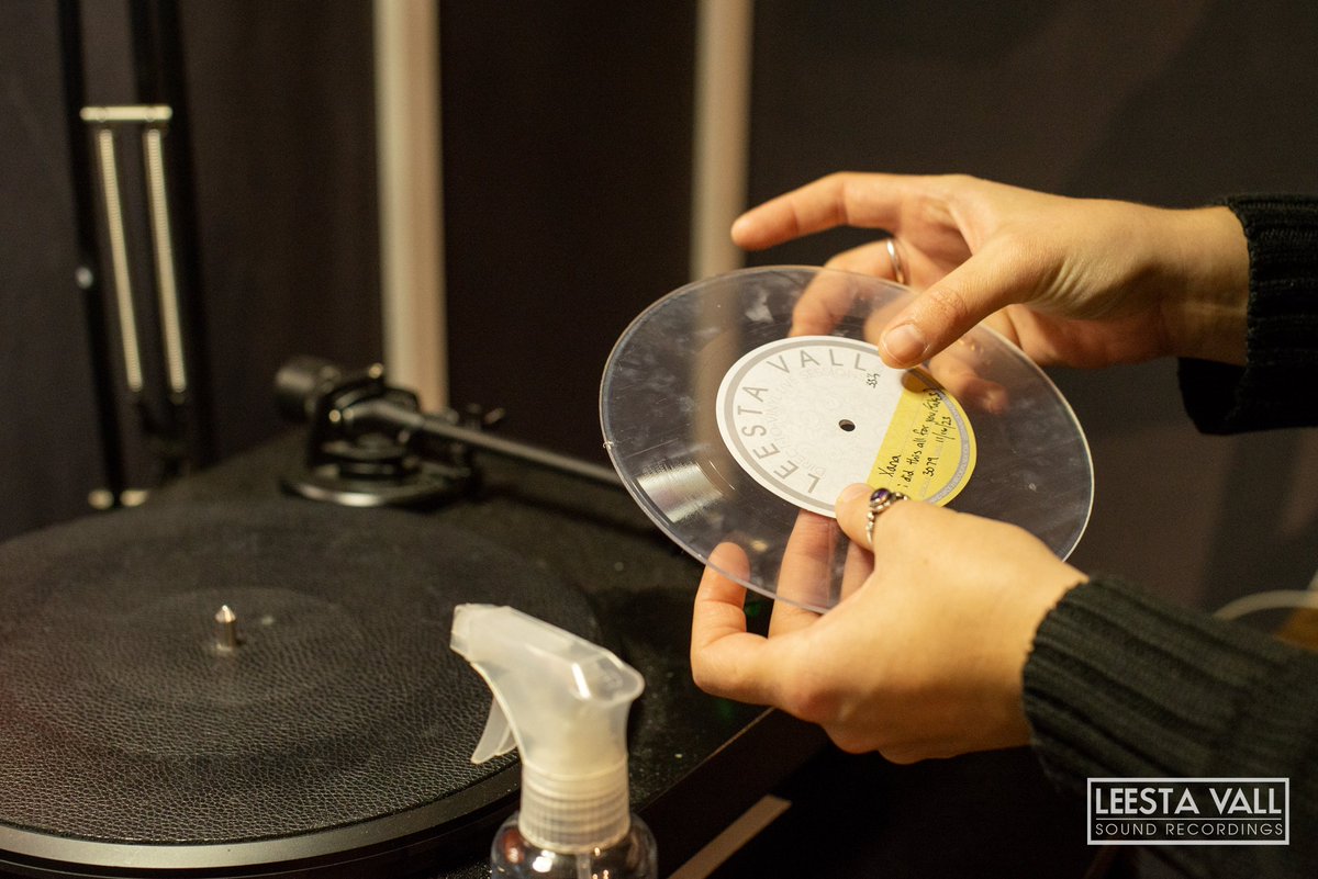 leestavall's tweet photo. As part of our Feature Friday series, we present to you @xanaofficial_ from the Vancouver, BC for Direct-to-Vinyl Live Session #3079.
#lathecut #leestavall #directtovinyl #brooklyn #NYC #greenpoint #analog #recording #indie #vinyl #record #nycmusic #recordingstudio https://t.co/cghNWo7YwV